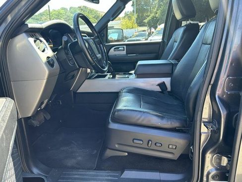 Used 2015 Ford Expedition EL XLT w/ Equipment Group 202A RWD image 6