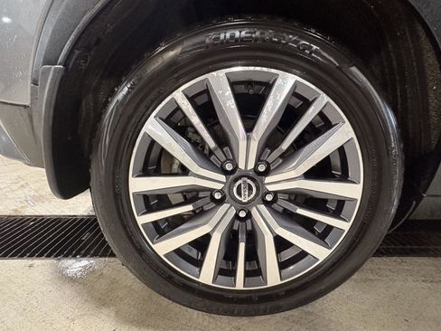 Used 2021 Nissan Kicks SR w/ SR Premium Package image 10