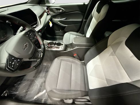 New 2026 Chevrolet Trax RS w/ Driver Confidence Package image 21