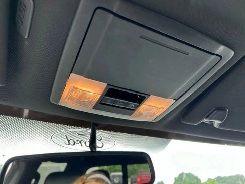 Used 2014 Ford F150 Raptor w/ Equipment Group 801A Luxury image 37