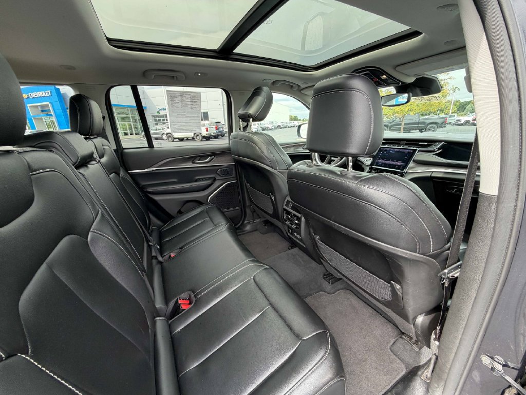 Used 2024 Jeep Grand Cherokee Limited 4xe AWD/4WD image 26