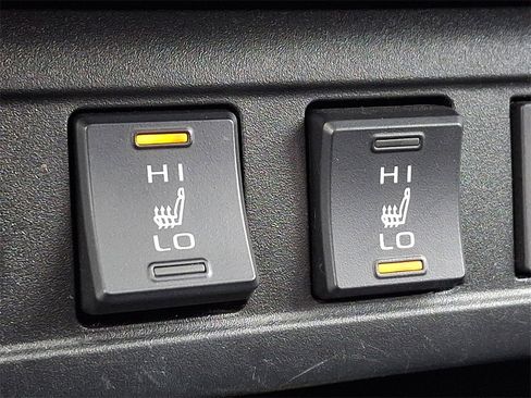 Certified 2023 Toyota Corolla Cross XLE w/ Convenience Package image 25