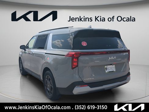Certified 2026 Kia Carnival EX FWD image 5