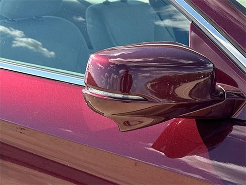 Used 2017 Honda Accord SE image 10