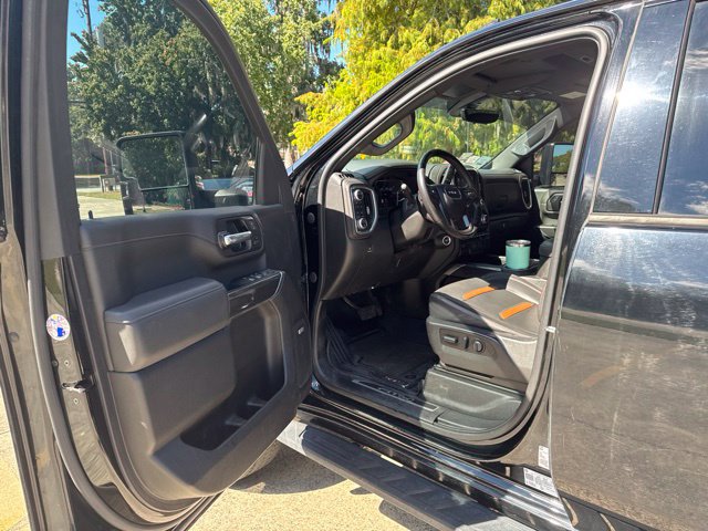 Used 2022 GMC Sierra 2500 AT4 w/ AT4 Premium Plus Package AWD/4WD image 6