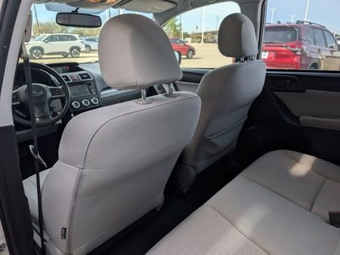 Used 2016 Subaru Forester 2.5i w/ Alloy Wheel Package image 24