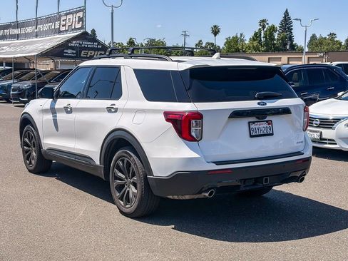 Used 2022 Ford Explorer ST-Line w/ Class IV Trailer Tow Package AWD/4WD image 2