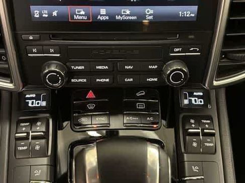 Used 2017 Porsche Cayenne S AWD/4WD image 19