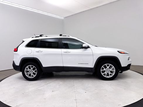 Used 2014 Jeep Cherokee Latitude AWD/4WD image 30