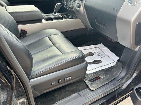 Used 2017 Ford Expedition Limited w/ Equipment Group 301A image 12