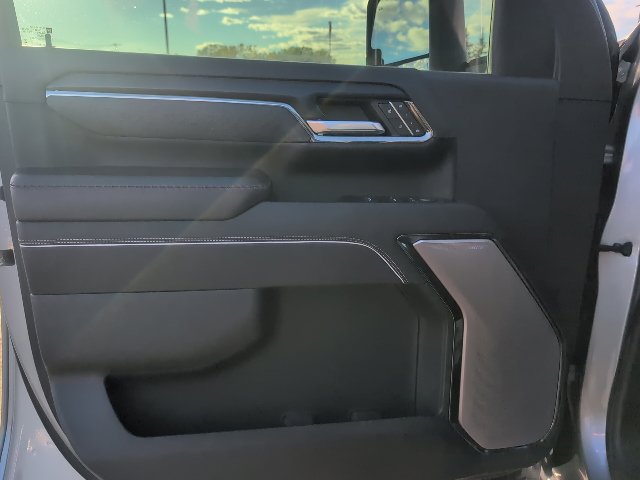 Used 2024 GMC Sierra 2500 AT4X AWD/4WD image 23