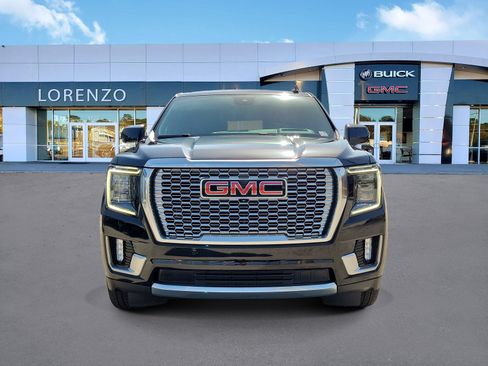 Used 2023 GMC Yukon XL Denali AWD/4WD image 2