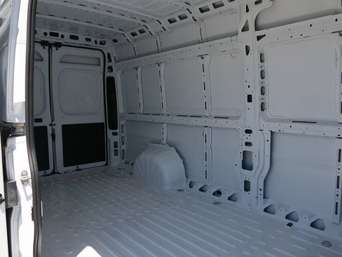 New 2026 RAM ProMaster 3500 w/ Convenience Group FWD image 21
