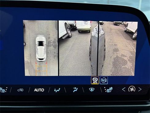 New 2026 Chevrolet Equinox EV RS image 22