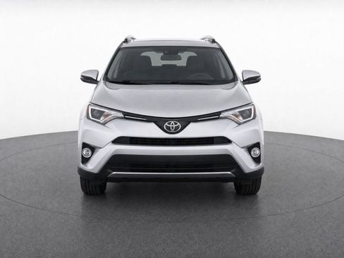 Used 2018 Toyota RAV4 XLE w/ Plus Extra Value Package AWD/4WD image 5