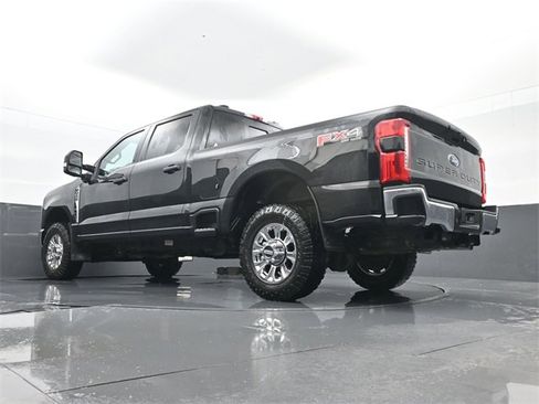 Used 2023 Ford F250 Lariat w/ FX4 Off-Road Package image 25