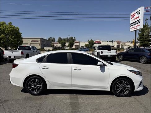 Used 2023 Kia Forte LXS FWD image 2