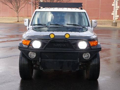 Used 2011 Toyota FJ Cruiser 4WD w/ Convenience Pkg image 26