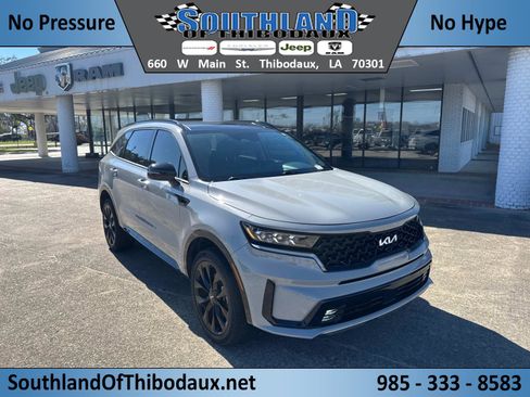 Used 2022 Kia Sorento SX image 1