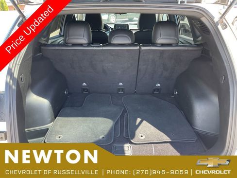 Used 2025 Jeep Compass Latitude AWD/4WD image 44