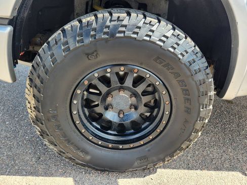 Used 2015 Ford F150 XLT w/ Equipment Group 302A Luxury AWD/4WD image 22