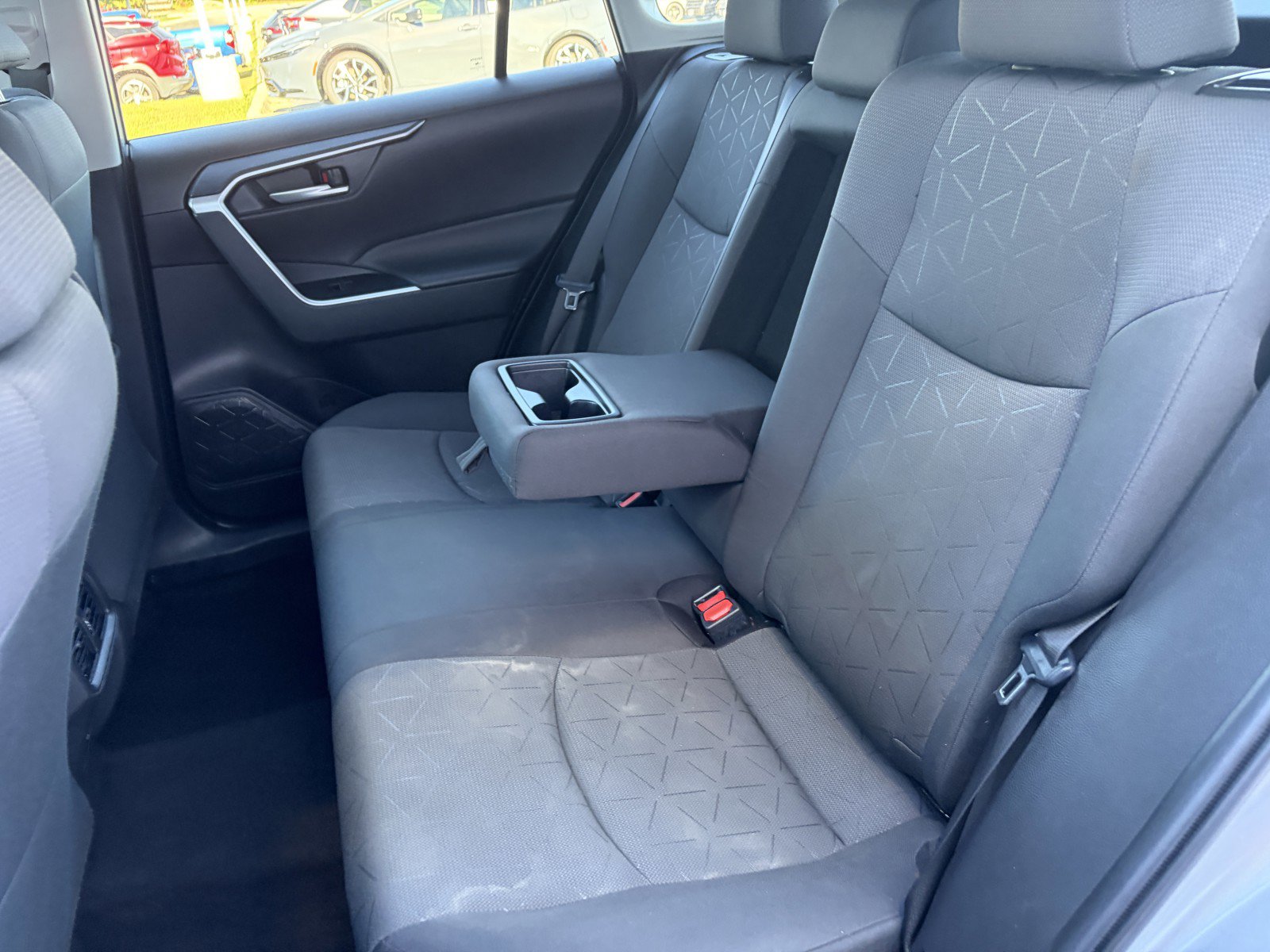 Used 2024 Toyota RAV4 XLE AWD/4WD image 9