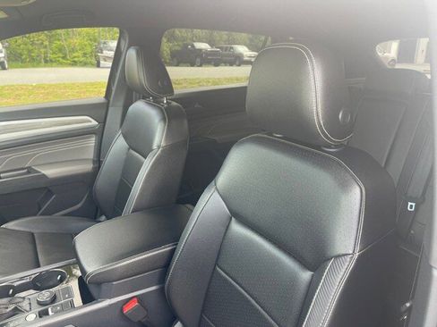 Used 2023 Volkswagen Atlas Cross Sport SE AWD/4WD image 15