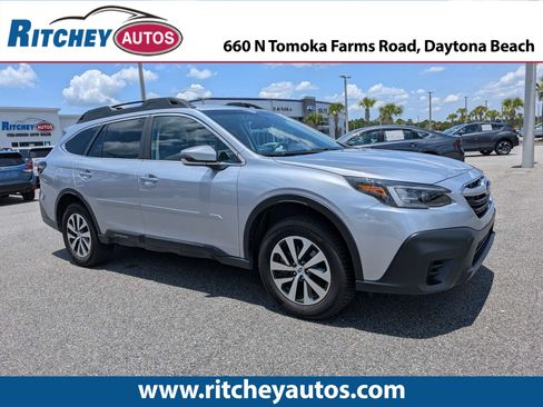 Used 2022 Subaru Outback Premium AWD/4WD image 1