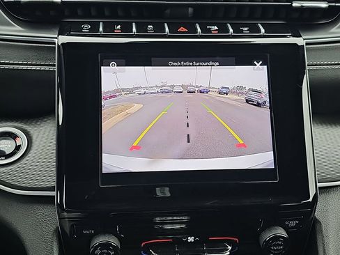 Used 2024 Jeep Grand Cherokee L Laredo w/ Trailer Tow Package image 27