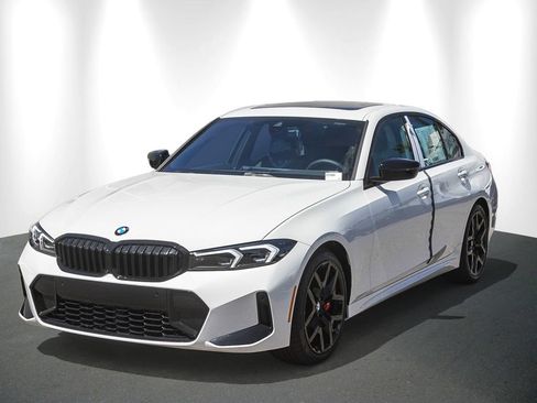 New 2026 BMW 330i Sedan w/ M Sport Package RWD image 3