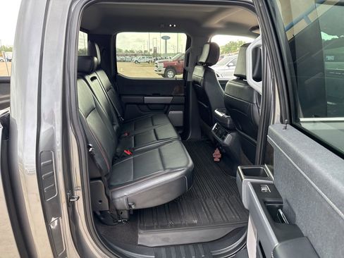 Used 2023 Ford F150 Lariat w/ Trailer Tow Package image 11