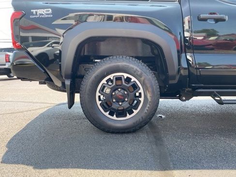 New 2025 Toyota Tacoma TRD Off-Road image 21