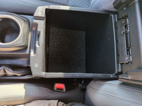 Used 2022 Toyota Tacoma SR w/ SX Package image 26