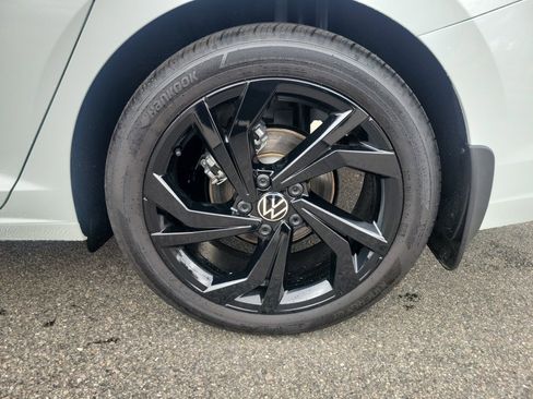 New 2026 Volkswagen Jetta SE FWD image 23