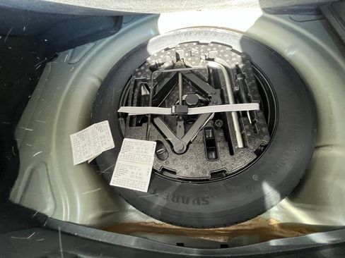 Used 2019 Volkswagen Beetle 2.0T S image 27