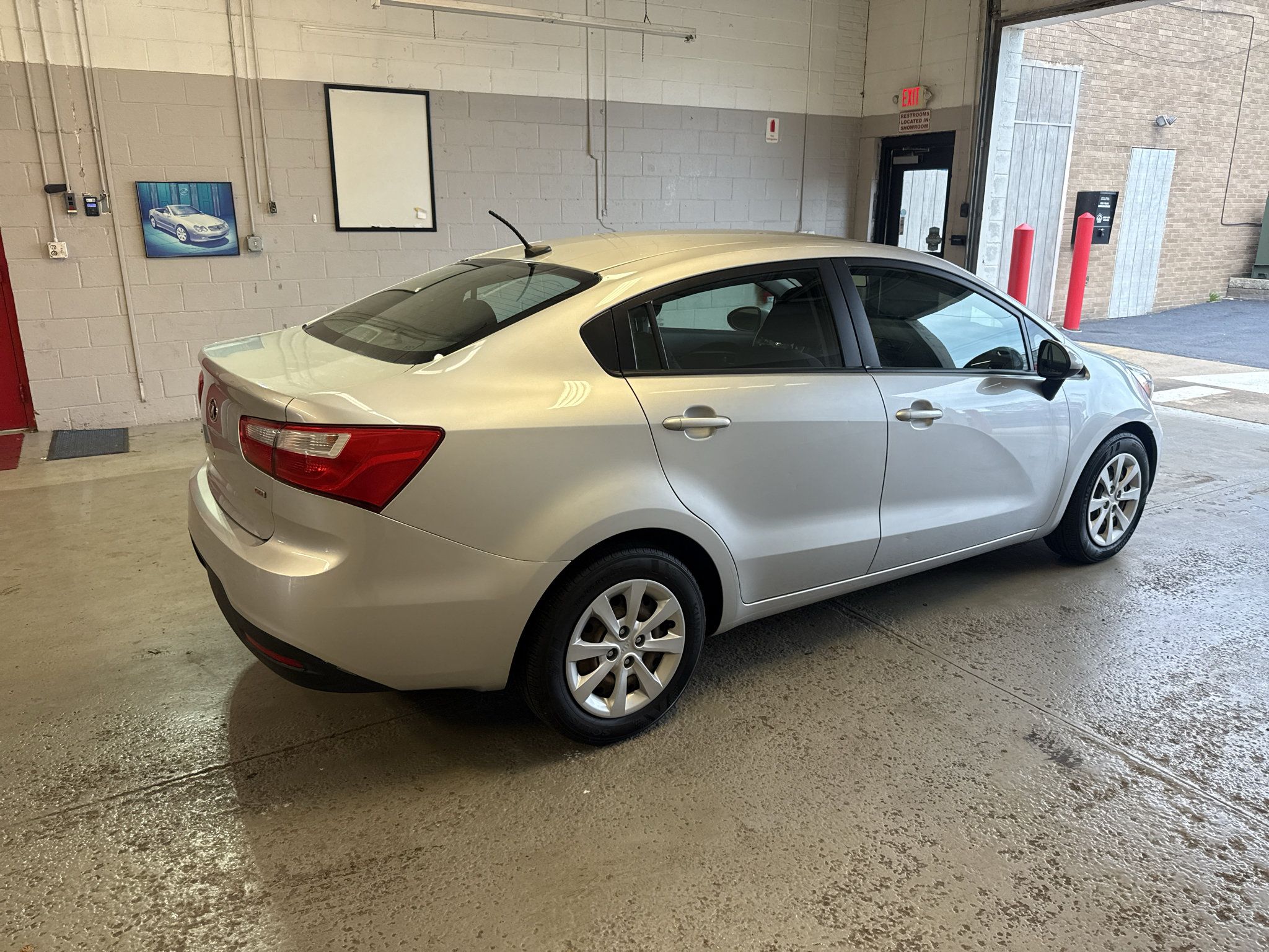 Used 2013 Kia Rio LX w/ PWR Pkg FWD image 8