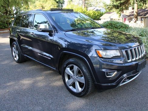 Used 2014 Jeep Grand Cherokee Overland w/ Advanced Technology Group image 2