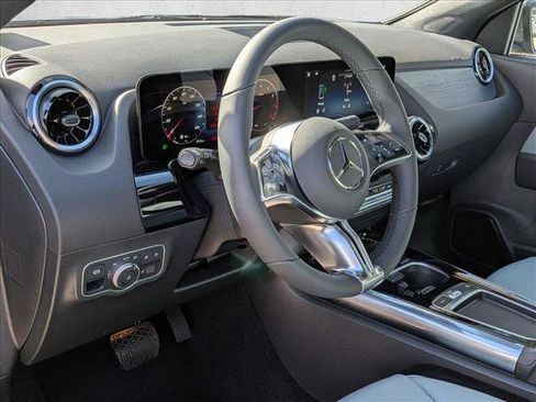 Certified 2026 Mercedes-Benz GLA 250 image 3