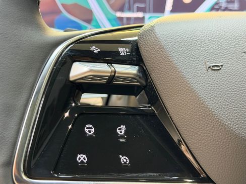 New 2026 Cadillac Lyriq Sport AWD/4WD image 16