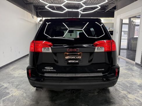 Used 2017 GMC Terrain SLE w/ Nightfall Package image 4