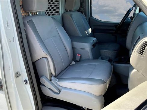 Used 2021 Nissan NV 2500 SV RWD image 32