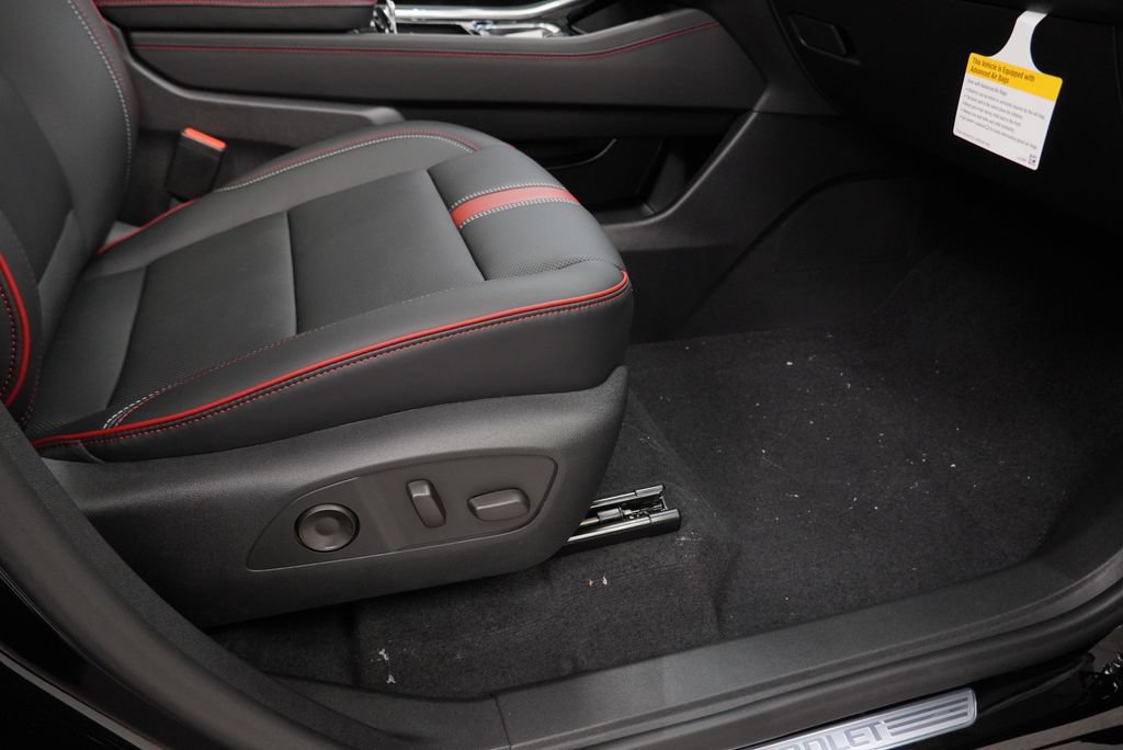 New 2027 Chevrolet Traverse RS AWD/4WD image 32