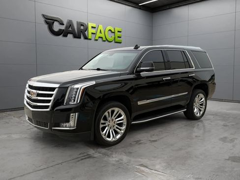 Used 2018 Cadillac Escalade Premium Luxury w/ LPO, Radiant Package AWD/4WD image 5