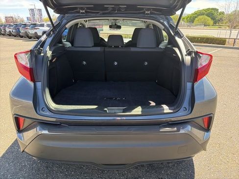 Certified 2021 Toyota C-HR LE image 6