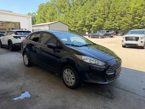 Used 2018 Ford Fiesta S FWD image 1