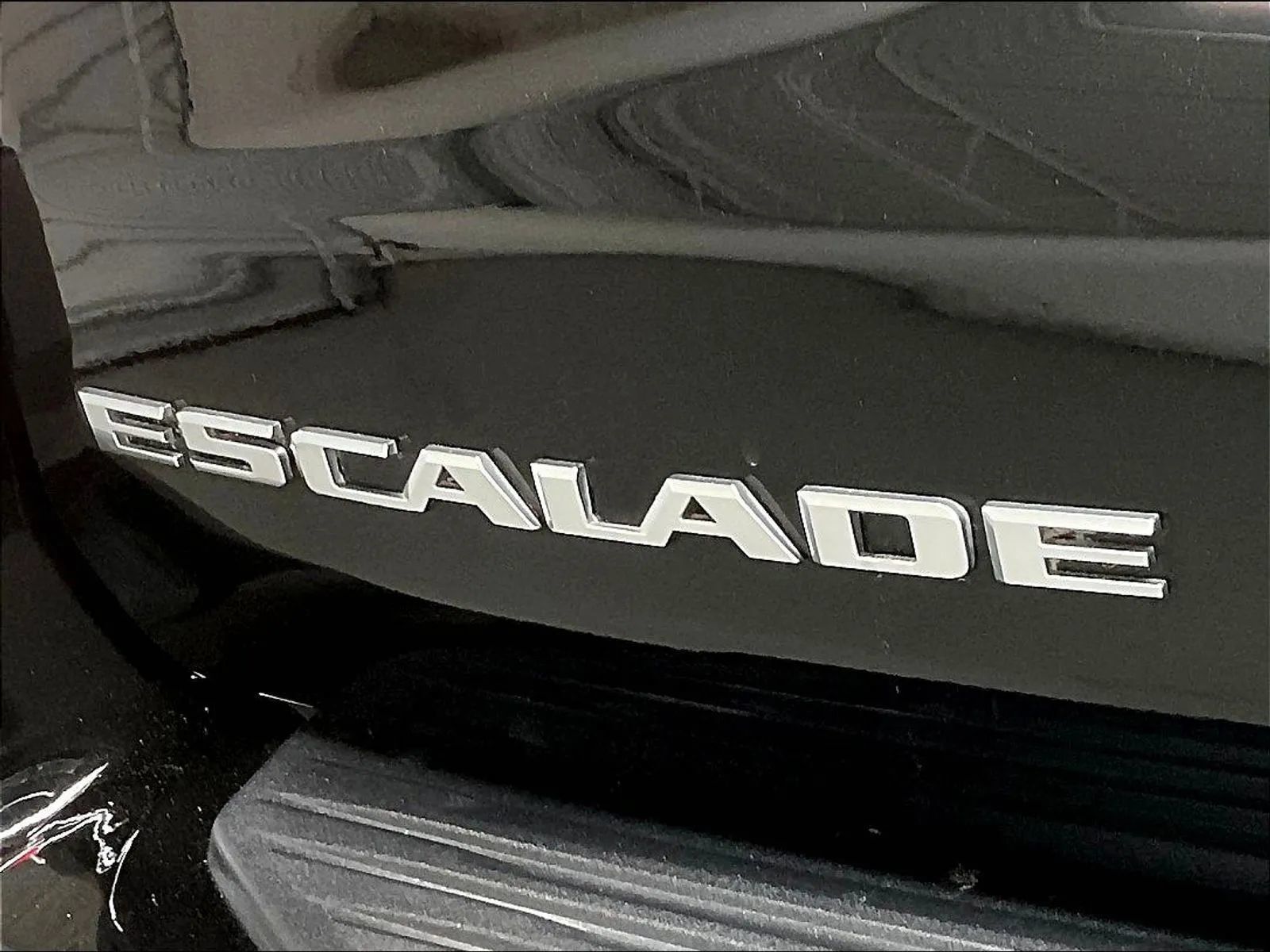 Used 2025 Cadillac Escalade V AWD/4WD image 35