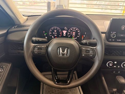 Used 2025 Honda Accord LX image 25