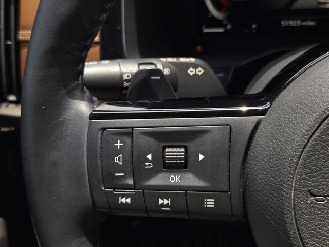 Used 2023 Nissan Pathfinder Platinum AWD/4WD image 30