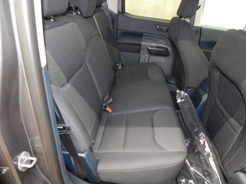 New 2025 Ford Maverick XL image 18