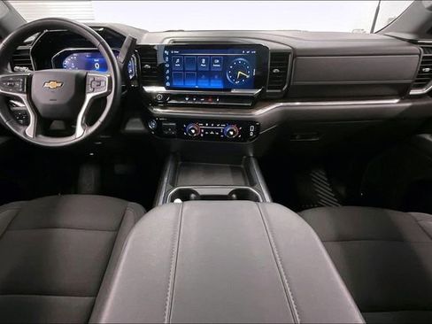 Used 2024 Chevrolet Silverado 3500 LT w/ Convenience Package image 15